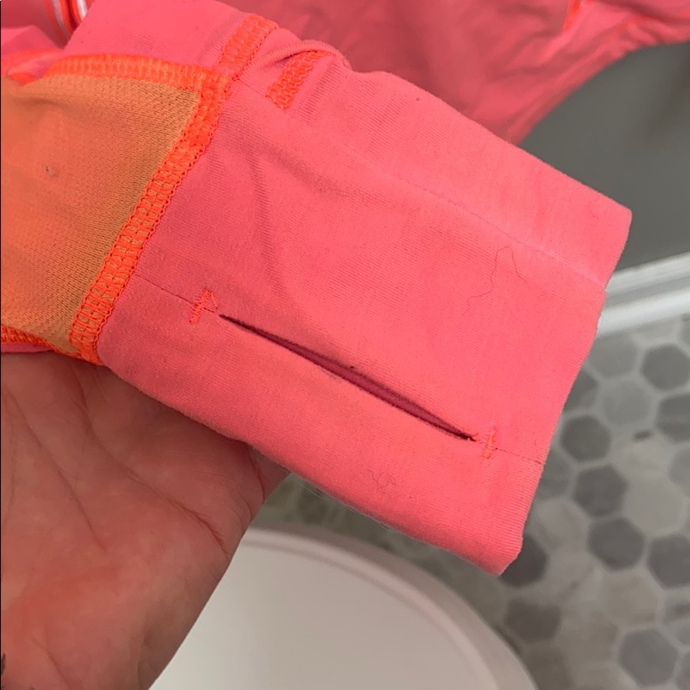 Lululemon Pullover - Picture 8 of 8